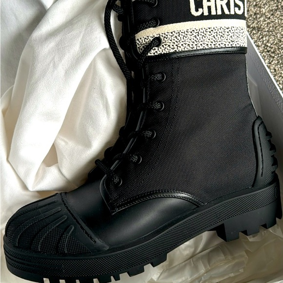 CHRISTIAN DIOR, D MAJOR BOOTS, SIZE 8 - Picture 2 of 5